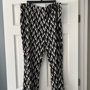 Joseph Ribkoff Black and White Wave Pattern Pants